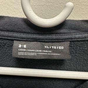 Under Armour sweater XL